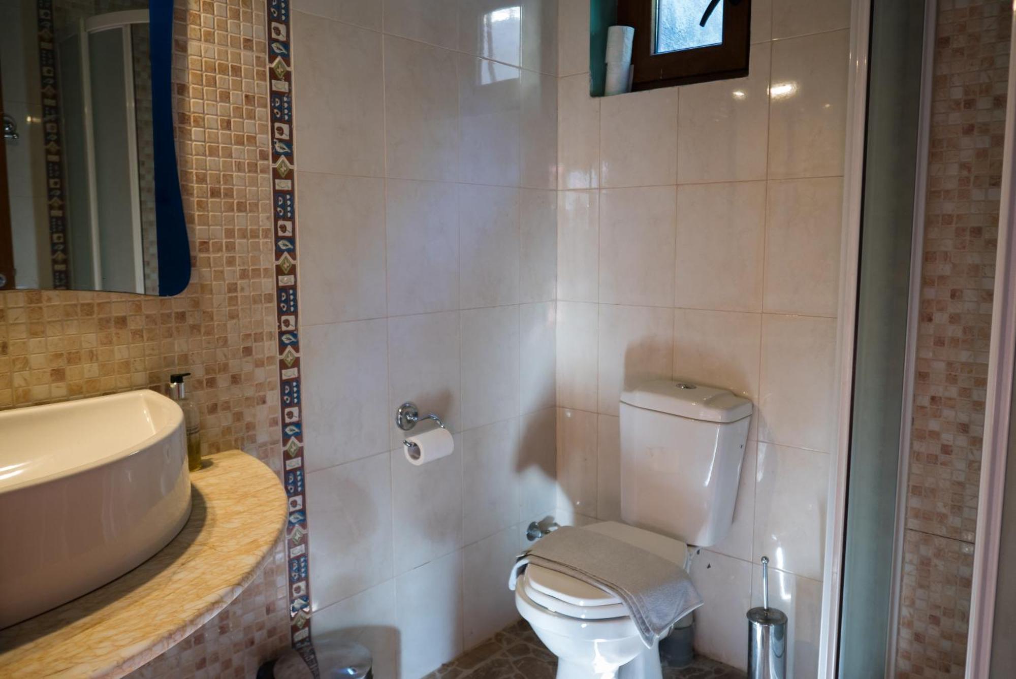 Akros Oreon Apartment Voliares Kato Simi Eksteriør billede
